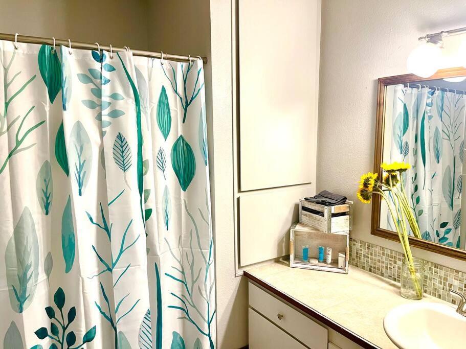 Town & Country Hideaway - 1br/1ba, 20 Min Famu/fsu Apartment Tallahassee